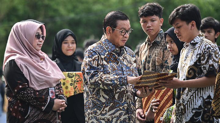 Jakarta Government Allocates Rp7.6 Billion to Redeem 1,897 Diplomas