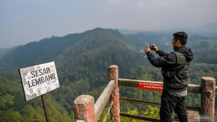 7 Best Trekking Trails in Bandung for Weekend Getaway