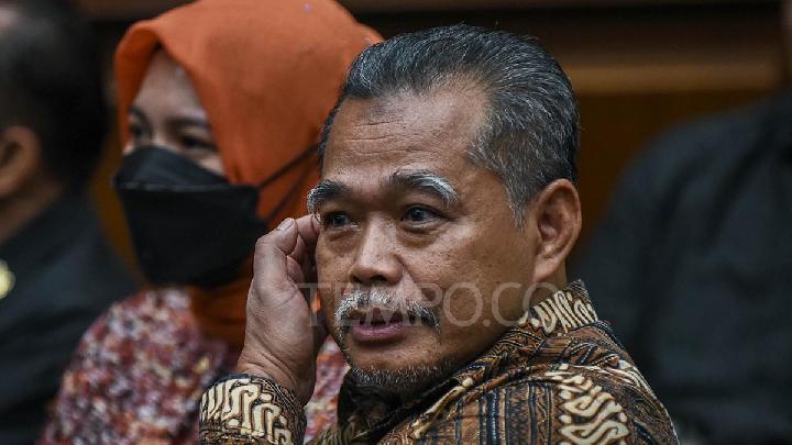 Saksi Sebut Hakim Djuyamto Terima Uang Dolar Amerika dalam Kardus