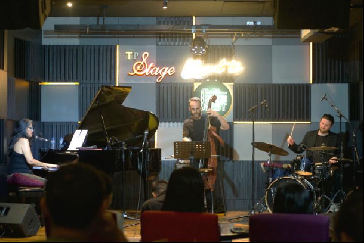 PAZ Meriahkan Road To The Papandayan Jazz Festival