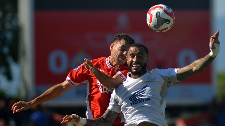 Deraza orqali tungi video kuzatuv onanizm