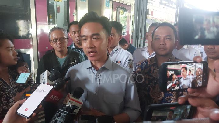 Gibran soal Usulan Gerbong Khusus Merokok: Lebih Baik untuk Ibu Hamil dan Lansia