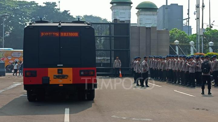 Bareng Warga Curiga Peserta Demo Hari Ini di DPR Bukan Massa Organik
