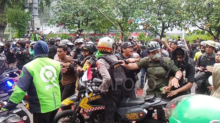 Dasco Bilang DPR Akan Terima Aspirasi Massa, tapi Minta Demo Dilakukan Tertib