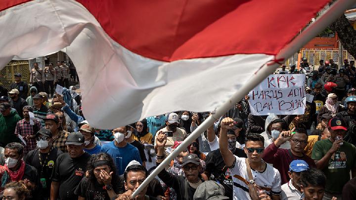 The Pati Demonstrations Domino Effect