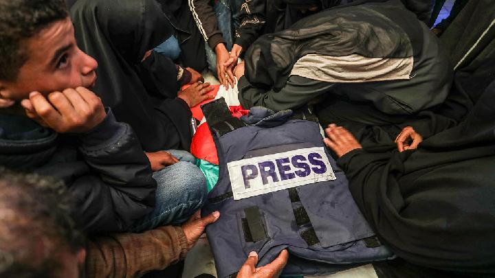 Israeli Airstrike on Gaza Hospital Kills 19, Including 4 Journalists