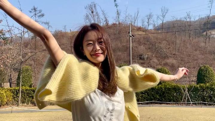 Rumor Kencan Jimin BTS dan Song Da Eun Kembali Mencuat Gara-Gara Video Lift
