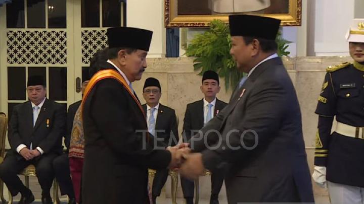 Kritik atas Pemberian Tanda Kehormatan kepada Sejumlah Tokoh