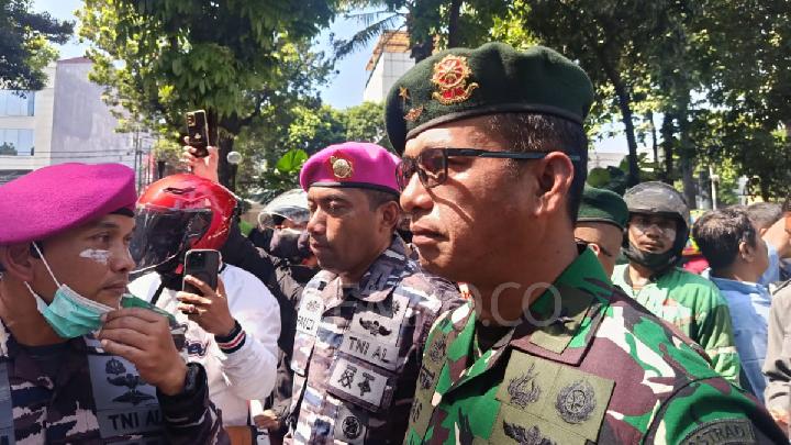 Military Urges Police to Free Protesters Amid Escalating Jakarta Unrest