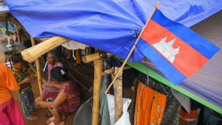 Tensions Escalate as Border Clashes Erupt Between Thailand and Cambodia