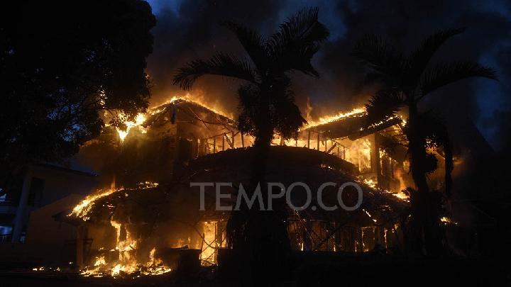 Archaeologists Lament Destruction of Indonesia's Cultural Heritage Amid Protests