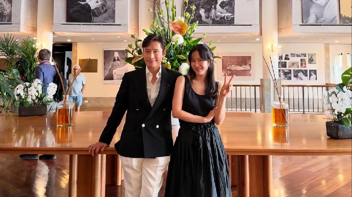 Son Ye Jin dan Lee Byung Hun Hadiri Festival Film Venesia 2025