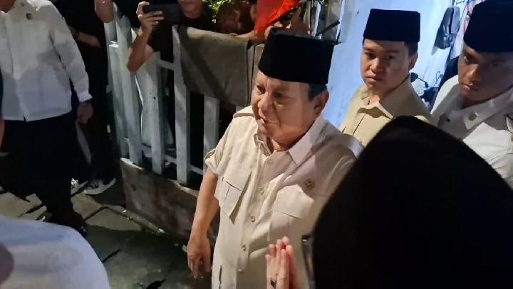 Prabowo, Panglima TNI, Menhan Sjafrie Takziah ke Rumah Affan Kurniawan