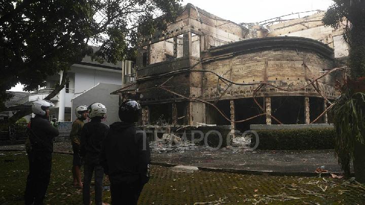 Bandung Protest: College Student Stabbed by Unidentified Assailant