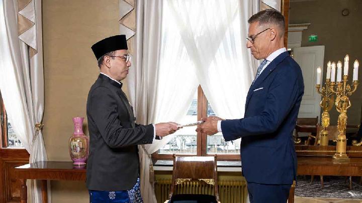 Indonesian Ambassador Presents Letters of Credence to Finnish President