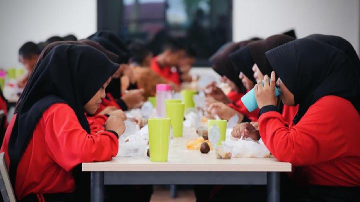 Harapan Baru Zahwa Tumbuh Bersama Sekolah Rakyat