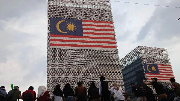 Malaysia Considers WFH for Public Sector Employees