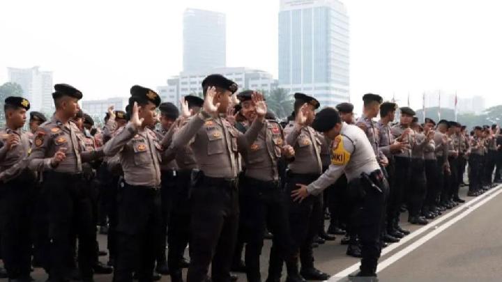 Police Ensure No Firearms Used in Jakarta Protest Security
