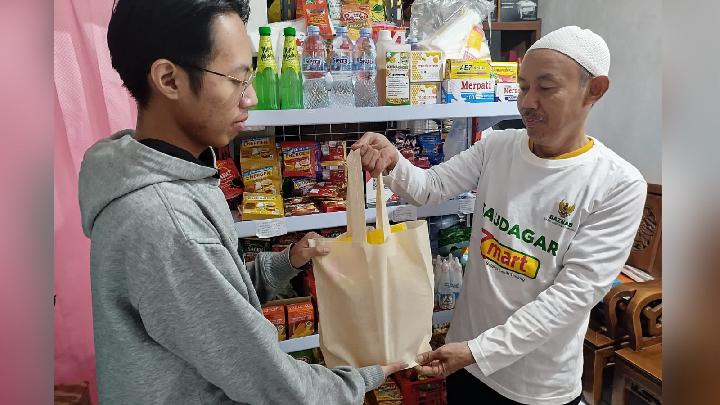 Baznas Dorong Zmart Ganti Kantong Plastik dengan Tas Ramah Lingkungan