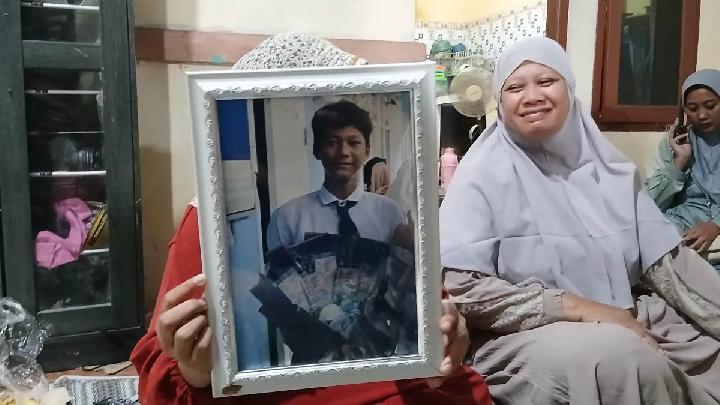 Tangerang Student Dies After Alleged Police Brutality During Protest