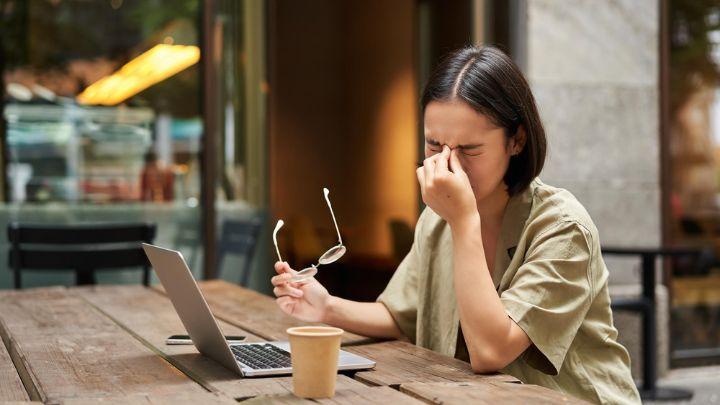 7 Tips for Dealing with News Fatigue to Stay Sane and Informed