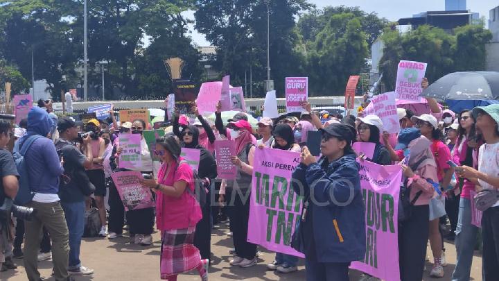 Women's Alliance Urges Prabowo to Withdraw Military from Public Spaces