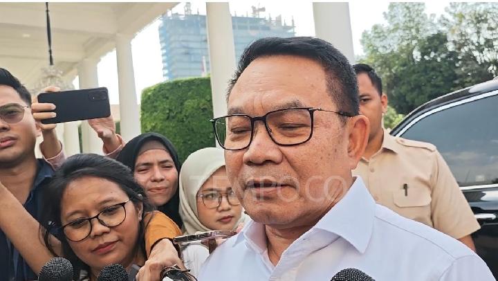 Prabowo's Defense Advisor: Martial Law Remains "Far Off" Despite Protests