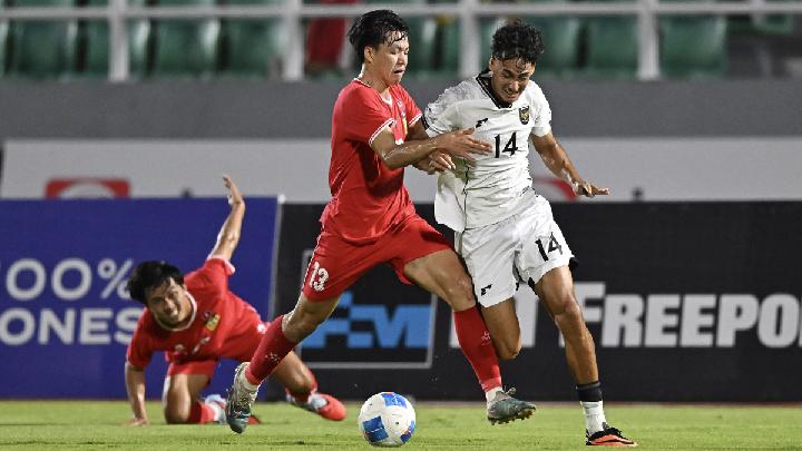 Penyerang Timnas U-23 Indonesia Rafael Struick dan Jens Raven Dinilai Belum Padu