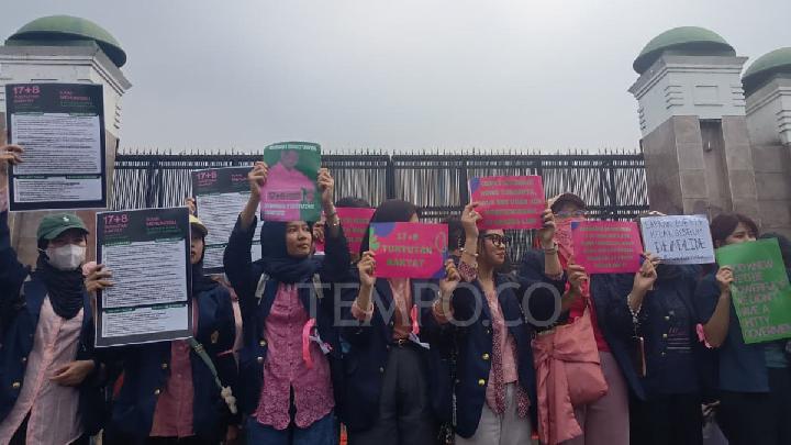 ITB Ikut Aksi ke DPR Kawal Tenggat 17+8 Tuntutan Rakyat