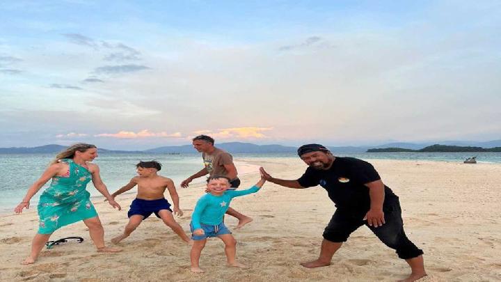 Four Exotic Islands for Island Hopping in Gorontalo's Kwandang Bay