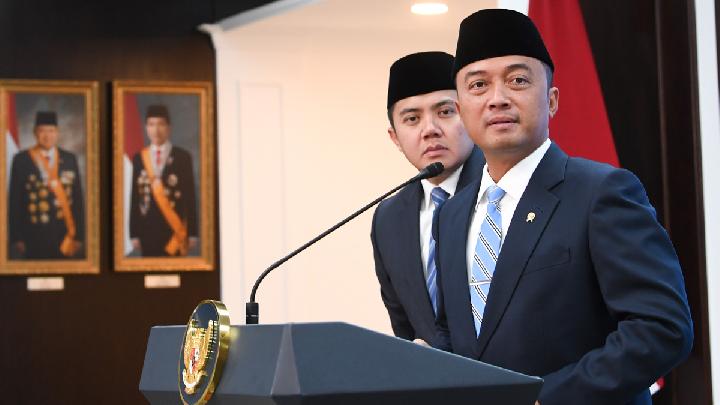 Istana Bantah Reshuffle Menteri Keuangan karena Sri Mulyani Mundur