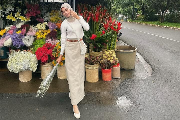 Koleksi Rok Orimoza yang Modis, Enak Dipakai, dan Bikin Feminin
