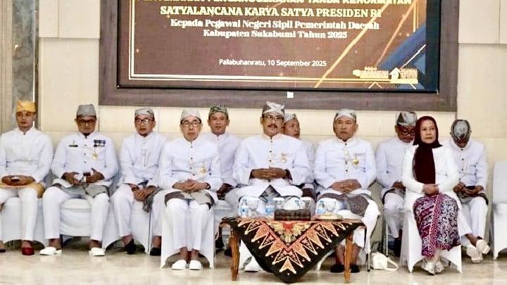 Bupati Sukabumi Lantik 48 PNS