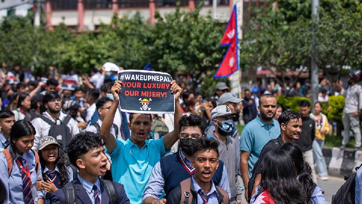 Foreign Ministry Repatriates 18 Indonesians from Nepal, Confirms 134 Safe
