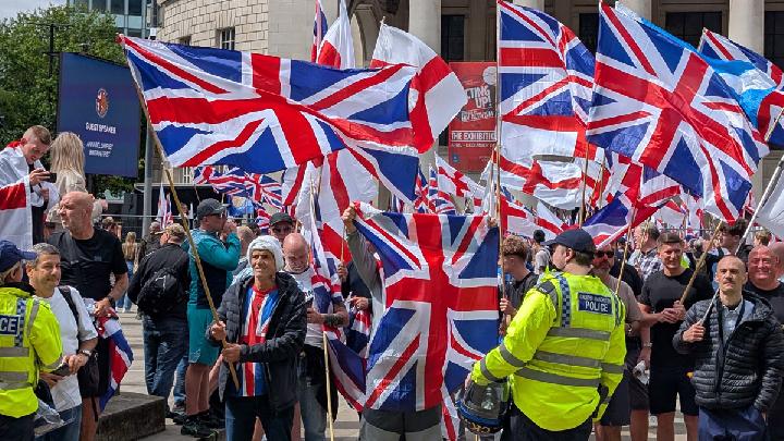 Anti-Immigrant Protests in the UK Turn Violent, Dozens Arrested