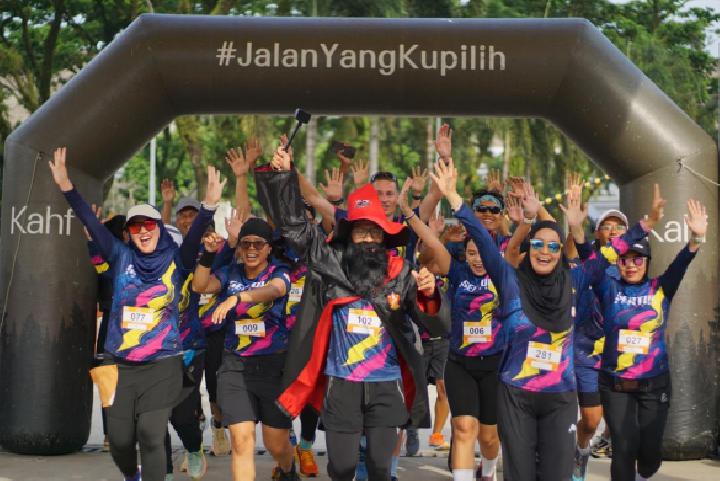 Hotel Harris Sentul City Bogor  mengadakan Fun Run 2025.