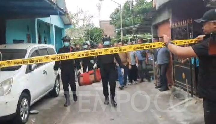 Solo Resident Finds 1953 Grenade, Initially Mistaken for Scrap