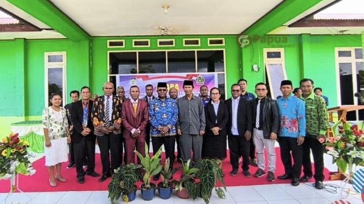 Bupati Waropen Tekankan Peran Strategis FKUB dan PGGK Jaga Kerukunan