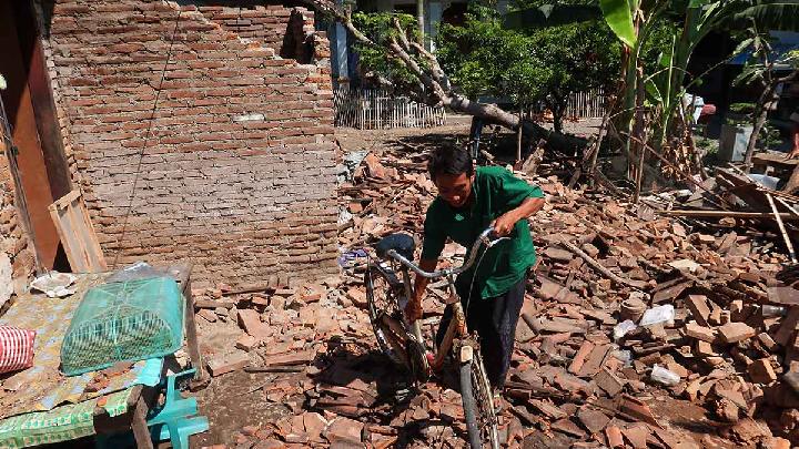 BMKG Records 26 Aftershocks After M5.4 Tremor in East Java, None Felt