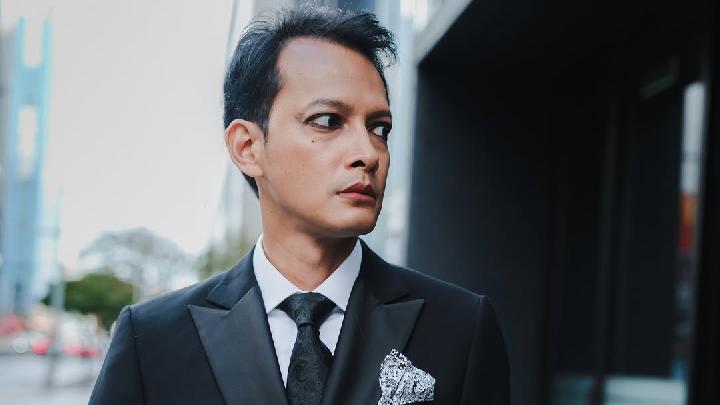 Penampilan Fedi Nuril di Busan International Film Festival. Foto: Instagram/fedinuril