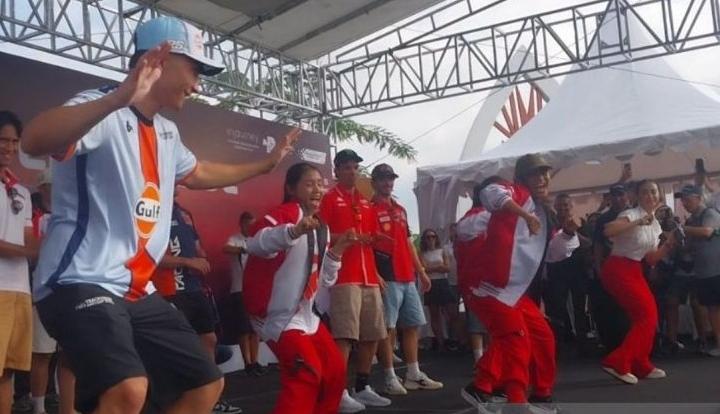 MotoGP Racers Dance "Tabola Bale" in Lombok Before Mandalika 2025 Race