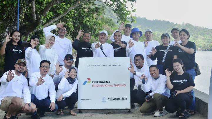 Perkuat Ekosistem Biru, PIS Tanam 525 Terumbu Karang di Maluku