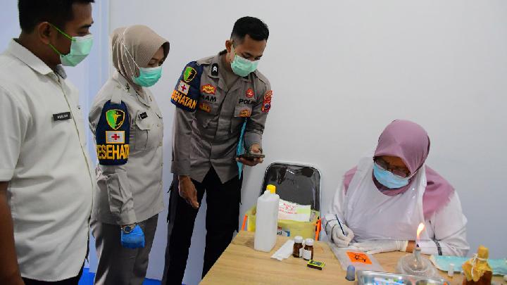 Karanganyar Muncul Kasus Keracunan MBG, 22 Siswa Dilarikan ke Puskesmas