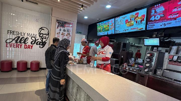 Penyebab Emiten Pengelola KFC Rugi Rp 369 Miliar pada 2025