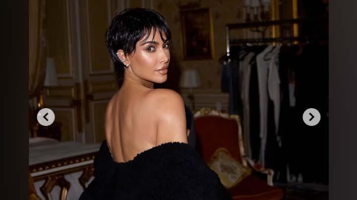Terinspirasi Kris Jenner, Kim Kardashian Pamer Gaya Rambut Pixie Cut di Paris Fashion Week 2025
