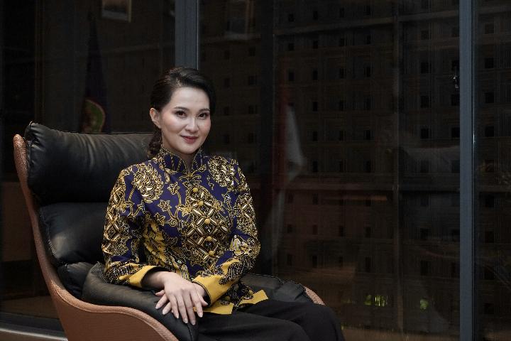 Kuzey Maluku Valisi, Sherly Laos başlamaya ve hareket etmeye cesaret etti