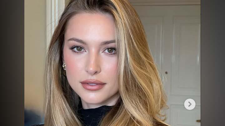 Makeup Natural Putri Steve Jobs, Eve Jobs di Milan Fashion Week 2025