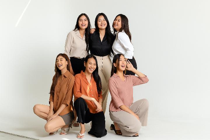 Koleksi Kaus dan Kemeja Wanita dari I Look Daily yang Nyaman dan Trendi 