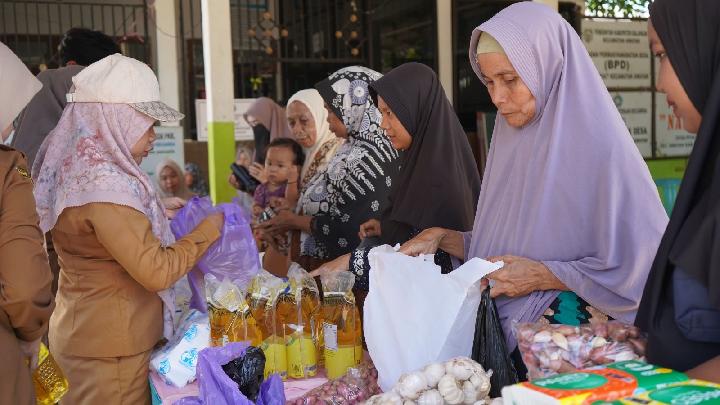 Dorong Stabilitas Harga, Pemkab Balangan Gelar Pasar Murah