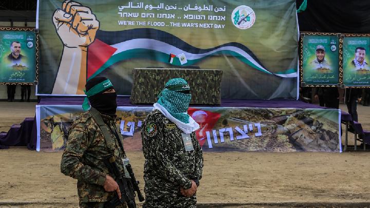 Israel Releases 1,966 Palestinian Hostages